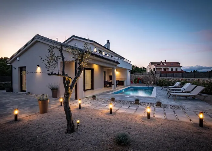 Semesterbostad House Monika With Private Pool Kornić