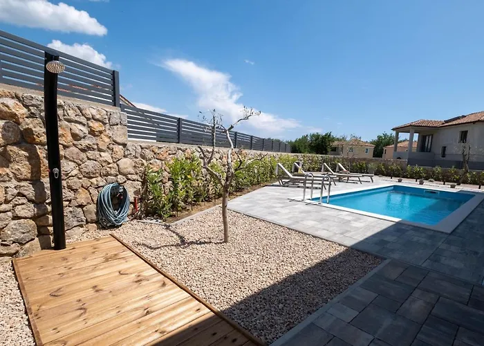 House Monika With Private Pool Semesterbostad *