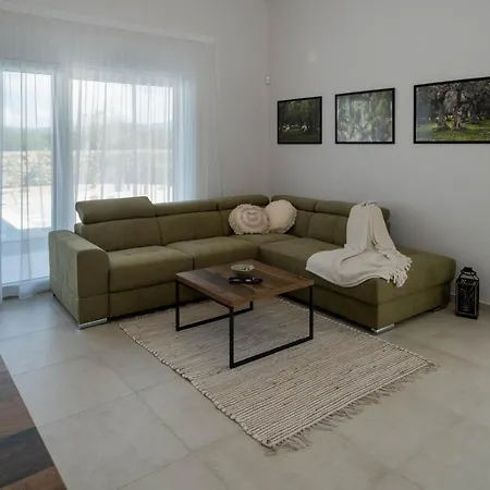 Holiday home House Jewel With Private Pool