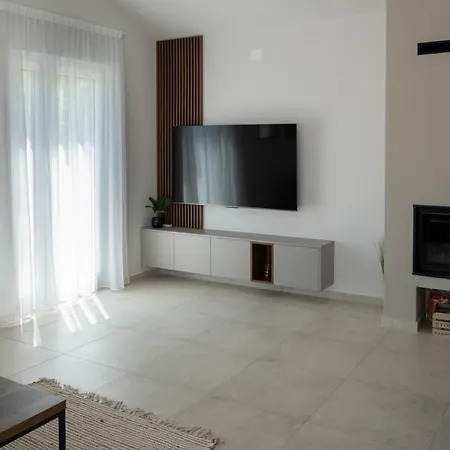 House Jewel With Private Pool Kornic