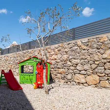 House Monika With Private Pool Casa vacanze *