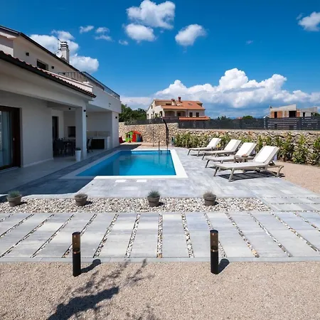 House Monika With Private Pool